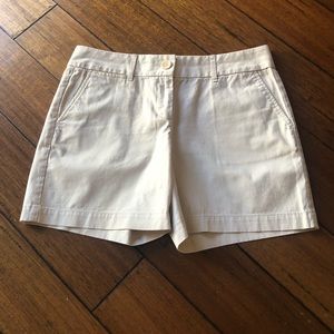 🌻Loft Khaki Shorts💕